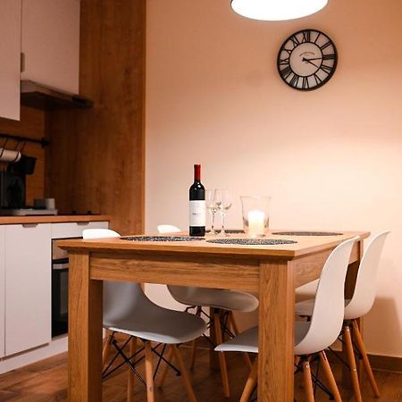 Lena Apartman Subotica Esterno foto